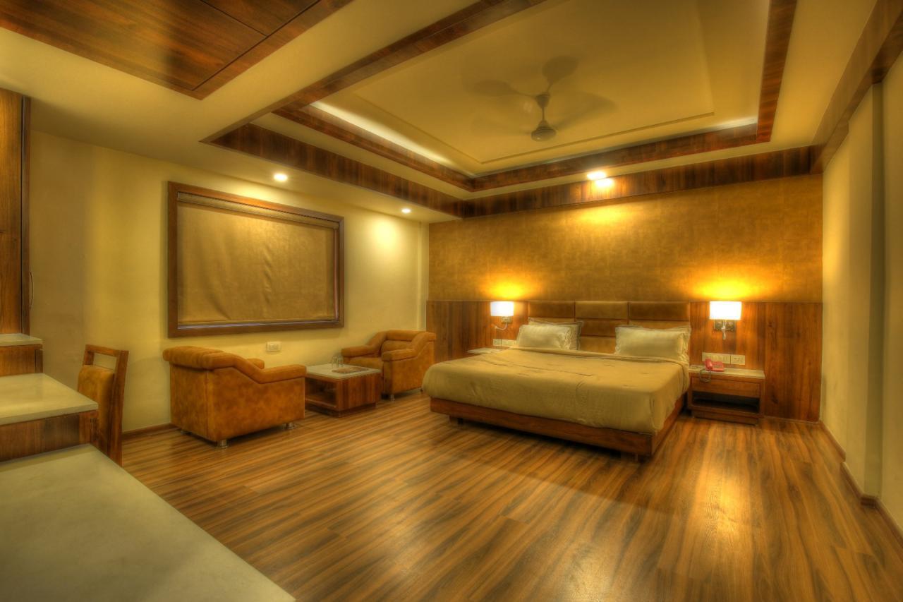 Hotel Keshwara'S Residency Jāmnagar Exterior foto